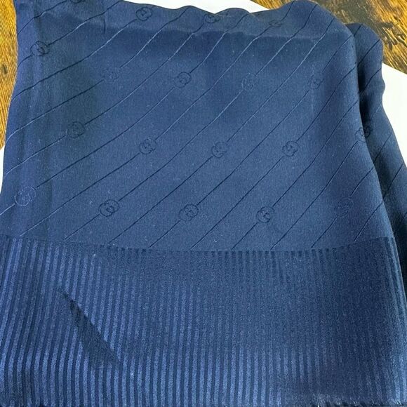 Vintage Gucci GG Silk Solid Navy Blue Scarf 34” - Picture 1 of 14